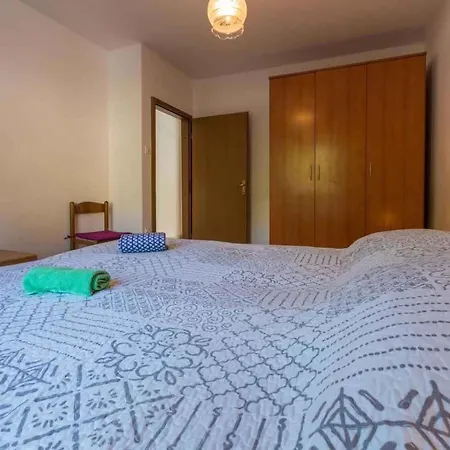 Two-bedroom In Xxiv Apartment *