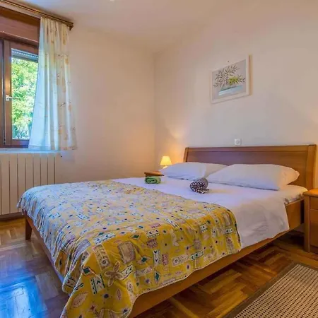 Two-bedroom In Xxiv * Crikvenica